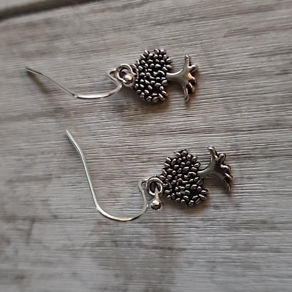 Tree of Life Earrings Allergy friendly petite size EY - Picture 2 of 3